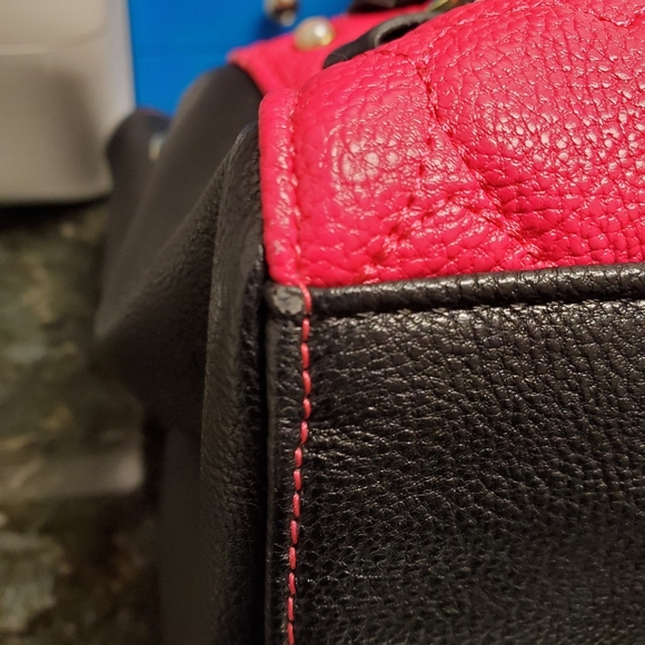 Betsy Johnson Purse - Picture 7 of 8